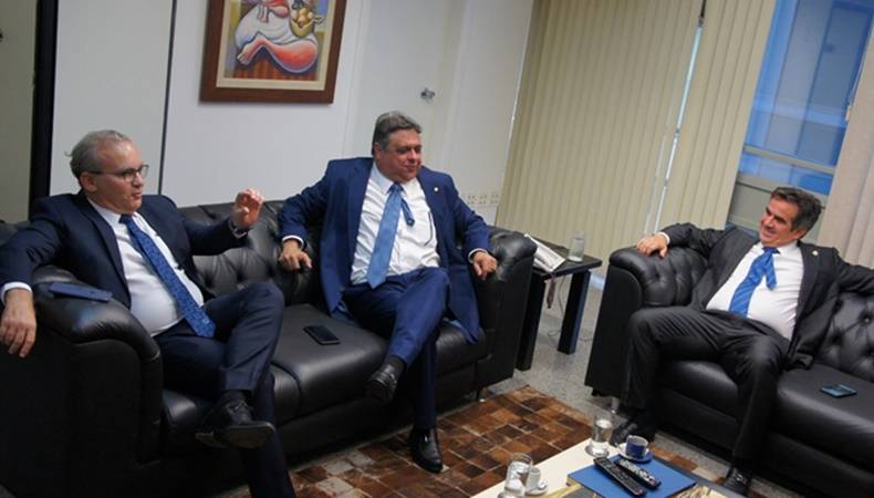 Reunião de Ciro Nogueira com Firmino Filho e Júlio Arcoverde em Brasília